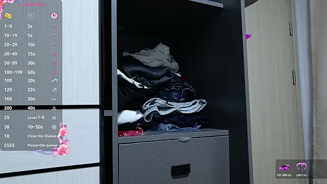 cuteqiqi online show from April 2026 01:25:02 PM