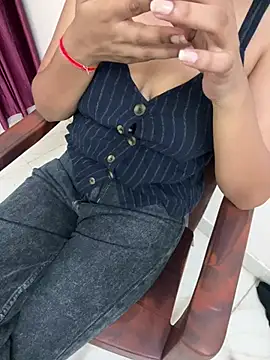 Snapshot of geetanjali_singh chatting on June 2026 04:05:01 PM geetanjali singh online show from June 2026 04:05:01 PM