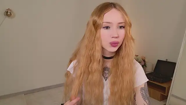 Zoe  Page online show from February 2026 01:32:02 PM