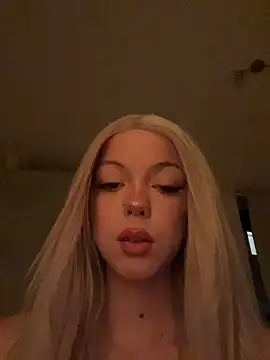 Snapshot of MiaTamara chatting on January 2026 07:16:01 PM MiaTamara online show from January 2026 07:16:01 PM