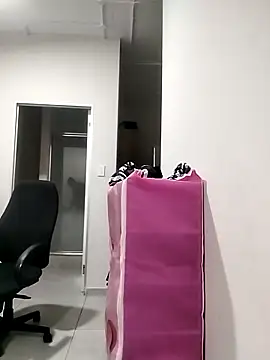 Bra-G online show from March 2026 06:23:01 PM