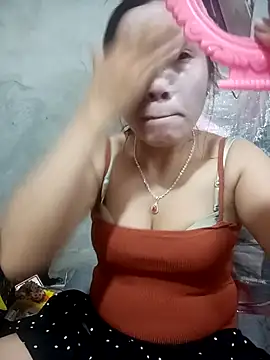 yeutinh00 online show from March 2026 01:45:02 AM