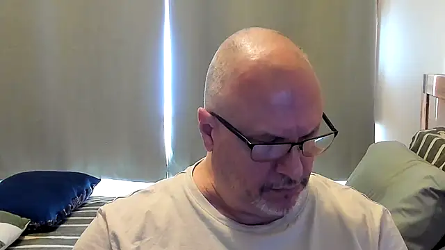 Nudist Aussie Daddy online show from July 2026 12:40:01 AM