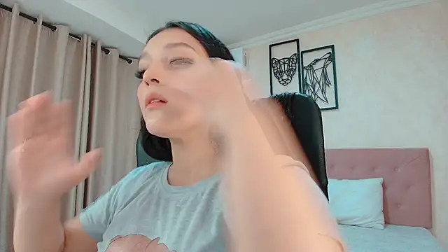 littlemolly walcott online show from July 2026 10:29:02 PM