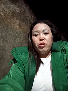 dakota-kis online show from February 2026 01:21:01 AM