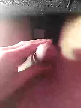 Snapshot of TrebleShebeen chatting on January 2026 10:37:01 PM TrebleShebeen online show from January 2026 10:37:01 PM