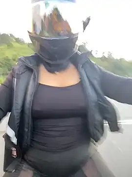 Scarlet auraa online show from April 2026 11:06:01 PM