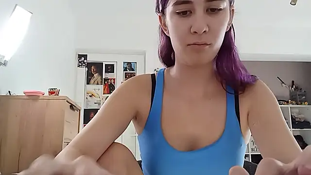 StephanieBugtong online show from January 2026 12:30:01 PM