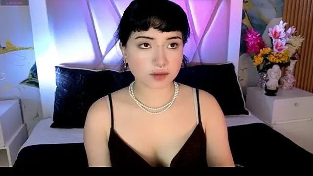 Snapshot of Sienna_Desiree chatting on April 2026 12:36:01 PM Sienna Desiree online show from April 2026 12:36:01 PM