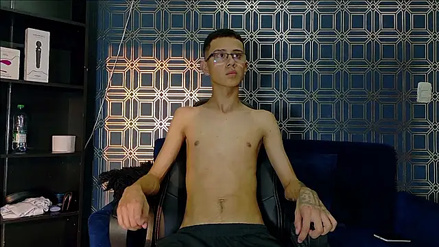 asher lux online show from February 2026 07:40:01 PM