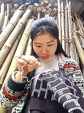 Hiniyk2 online show from January 2026 06:18:01 AM