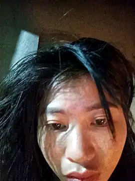 Hiniyk2 online show from February 2026 11:43:02 PM