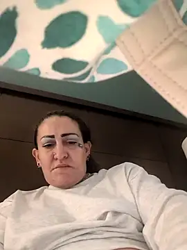 hellyeayea6969 online show from August 2026 04:34:02 PM