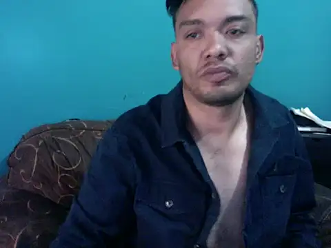 latinomoreno95 online show from January 2026 09:20:02 PM