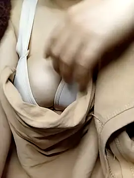 Merrylinh online show from February 2026 04:14:02 PM