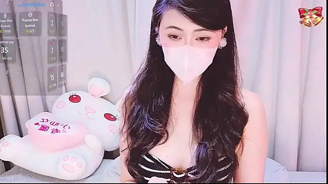 1-Emma-1 online show from May 2026 11:39:02 AM