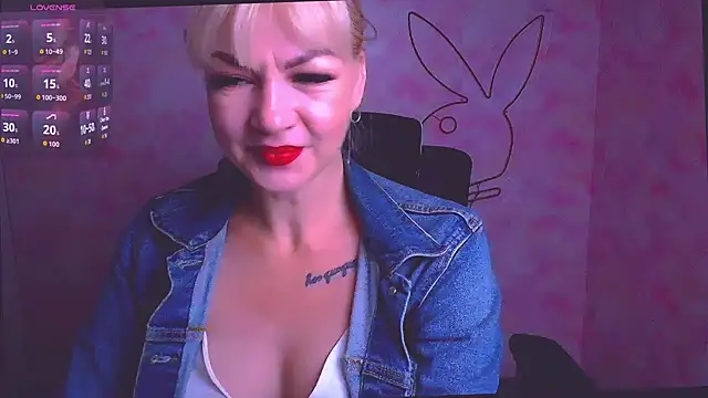 Snapshot of Madonna_Fire chatting on June 2026 05:50:02 PM Madonna Fire online show from June 2026 05:50:02 PM