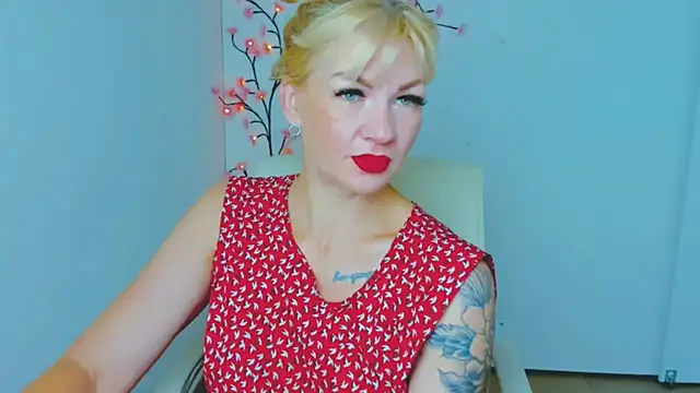Snapshot of Madonna_Fire chatting on June 2026 06:08:01 AM Madonna Fire online show from June 2026 06:08:01 AM
