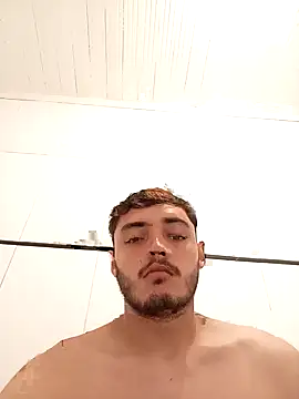 Juninho18c online show from April 2026 11:20:01 AM