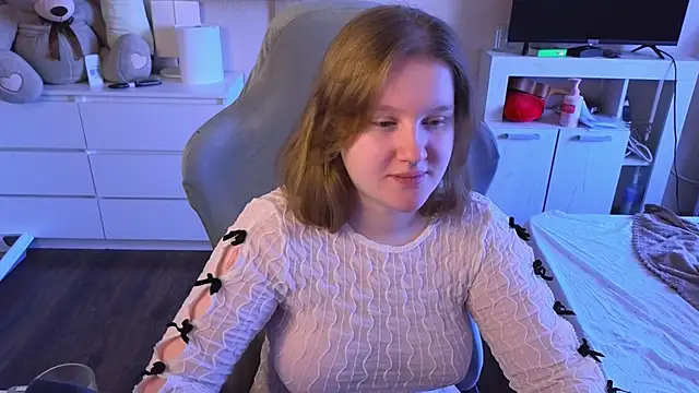 Ol1via online show from April 2026 04:40:01 AM