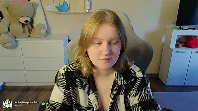 Ol1via online show from April 2026 02:47:01 AM