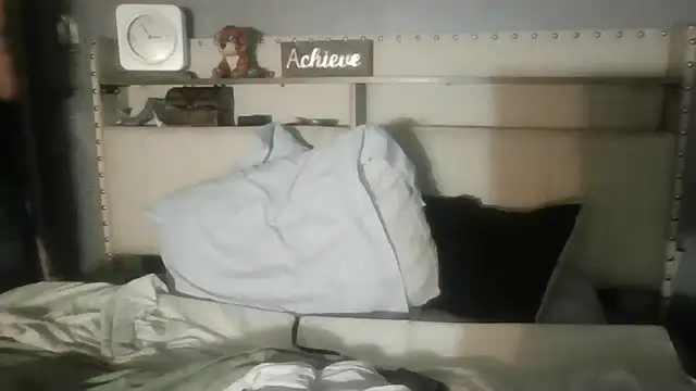 Derrick7799 online show from January 2026 07:43:02 AM