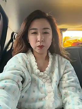 Jingjingxiang-520 online show from February 2026 03:33:01 AM