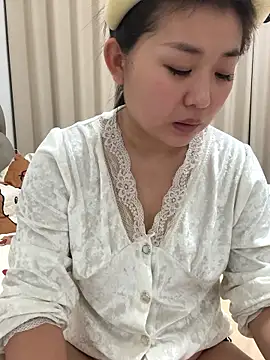 Aweiwei558 online show from January 2026 12:29:01 PM