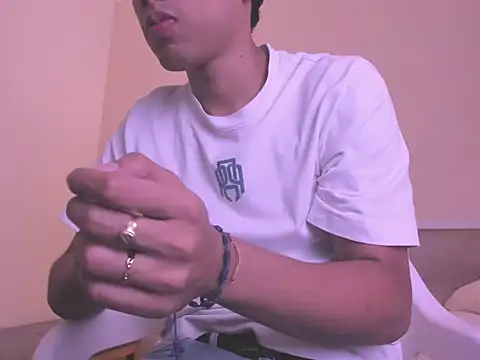 AustinTowers online show from January 2026 07:45:01 PM