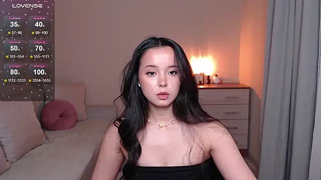 lia hetty online show from November 2025 01:46:01 PM