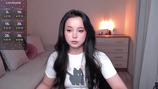 lia hetty online show from November 2025 01:10:01 PM