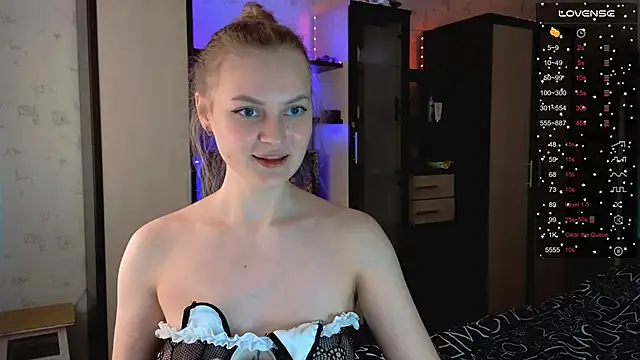 Chloe muar online show from April 2026 12:08:02 PM