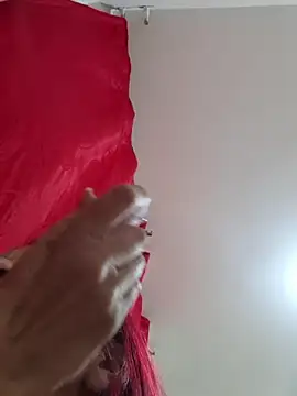 cintia love online show from April 2026 10:04:01 PM