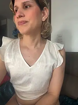 Snapshot of milablossom01 chatting on June 2026 04:44:01 PM milablossom01 online show from June 2026 04:44:01 PM