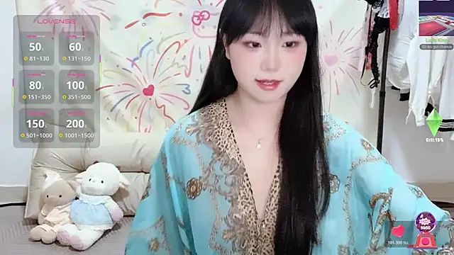 Snapshot of xiaoguai99 chatting on May 2026 12:54:02 PM xiaoguai99 online show from May 2026 12:54:02 PM