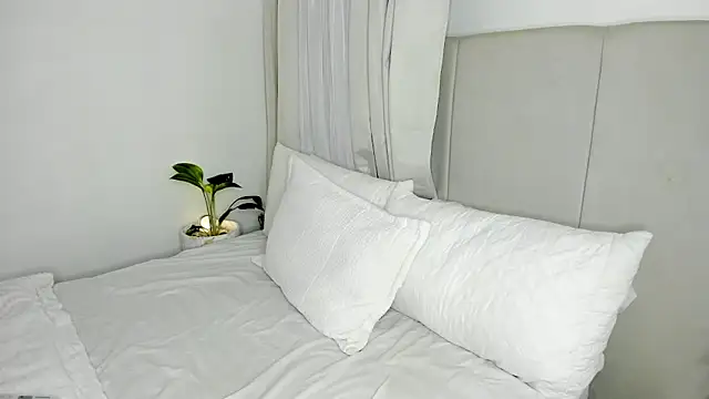 Snapshot of Soler_magnet chatting on April 2026 08:35:02 PM Soler magnet online show from April 2026 08:35:02 PM