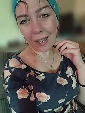Snapshot of SweetTastes chatting on July 2026 05:14:01 AM SweetTastes online show from July 2026 05:14:01 AM