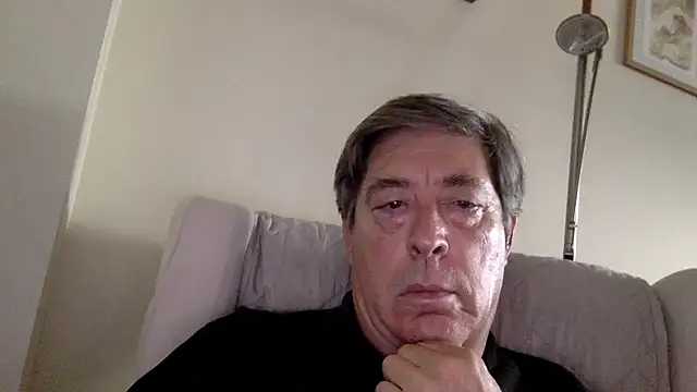 Snapshot of alfredo10011 chatting on June 2026 02:29:02 PM alfredo10011 online show from June 2026 02:29:02 PM