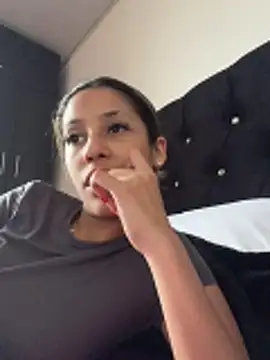 vicky bass  online show from March 2026 08:13:02 PM