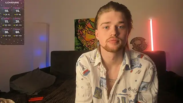 Snapshot of Lev_Miller chatting on May 2026 09:42:02 PM Lev Miller online show from May 2026 09:42:02 PM