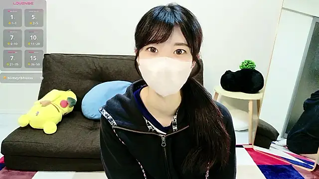 Rui-chaaan online show from May 2026 02:29:02 AM