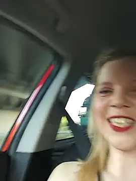 Snapshot of VlaamseMaaike chatting on April 2026 06:14:02 PM VlaamseMaaike online show from April 2026 06:14:02 PM