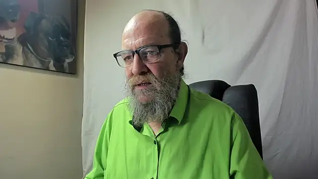 Uncle Hottie online show from January 2026 05:18:02 PM