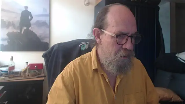Snapshot of Uncle_Hottie chatting on June 2026 03:53:01 PM Uncle Hottie online show from June 2026 03:53:01 PM