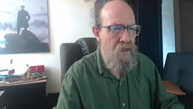 Snapshot of Uncle_Hottie chatting on June 2026 04:19:02 PM Uncle Hottie online show from June 2026 04:19:02 PM