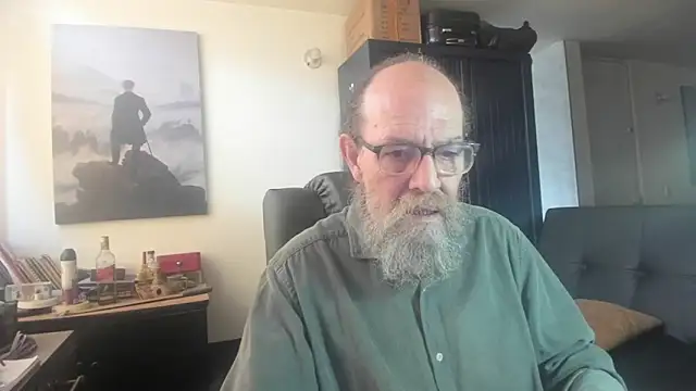 Snapshot of Uncle_Hottie chatting on July 2026 03:08:02 PM Uncle Hottie online show from July 2026 03:08:02 PM