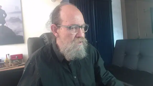 Snapshot of Uncle_Hottie chatting on July 2026 03:54:02 PM Uncle Hottie online show from July 2026 03:54:02 PM