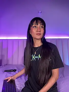 Denightjones online show from April 2026 03:44:02 AM