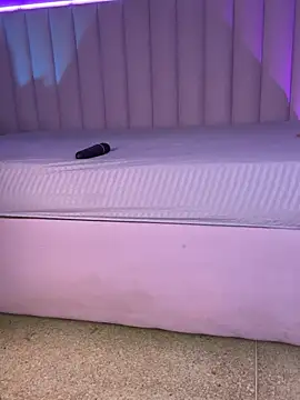 Denightjones online show from April 2026 03:53:01 AM