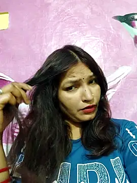 Snapshot of Priyaa_1433 chatting on July 2026 05:22:01 AM Priyaa 1433 online show from July 2026 05:22:01 AM